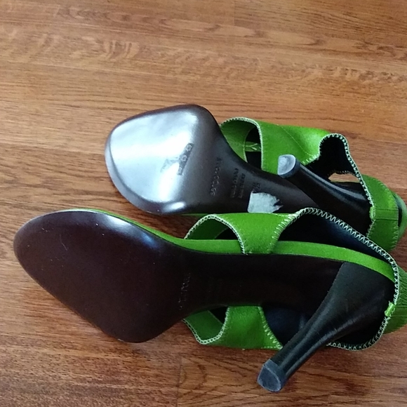 Sergio Rossi kiwi thong leather sandals - Picture 7 of 7